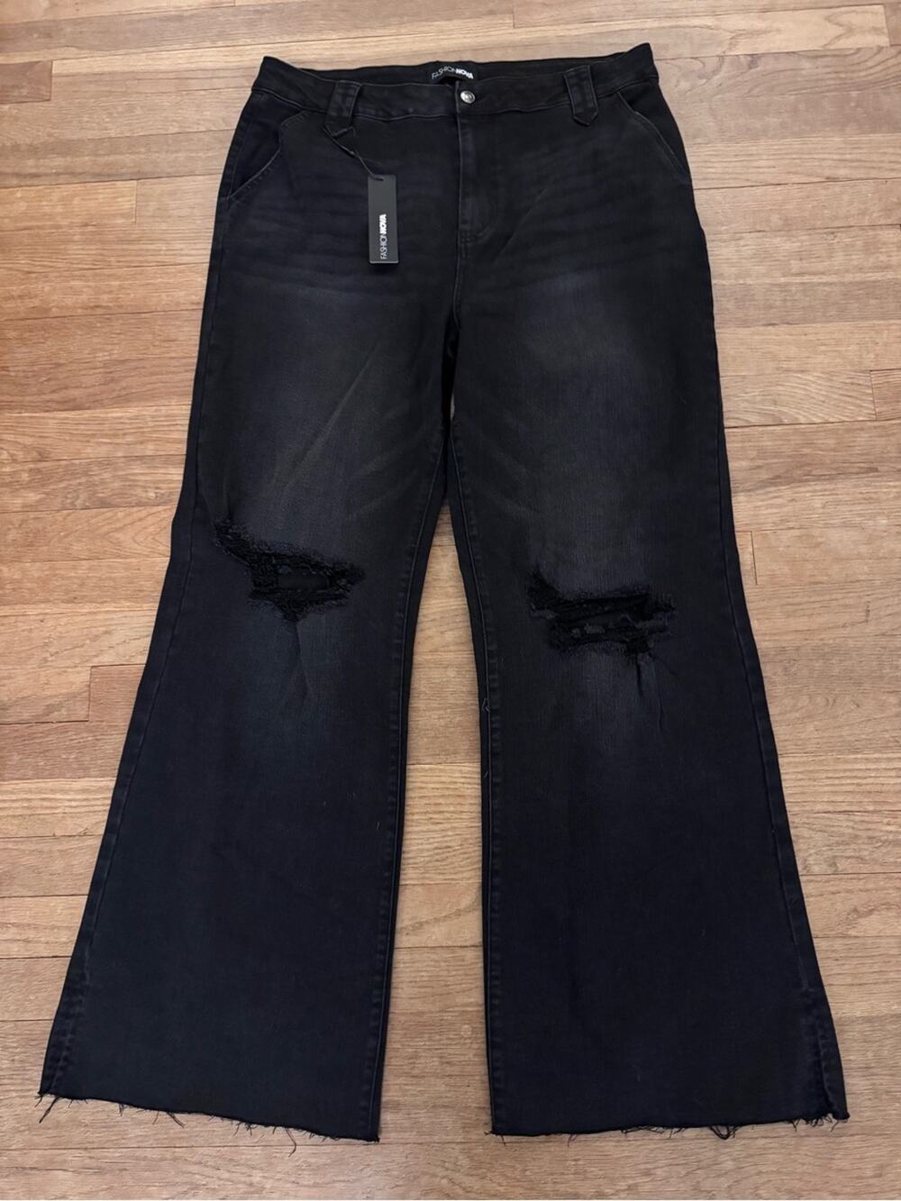 NWT Fashion Nova Women's Doubling Down Ripped Flare Jeans - Size 18
 b73